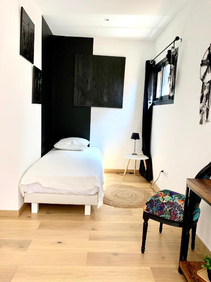 Bed and Breakfast Atelier des Vidaux à Saint-Aunes Extérieur photo